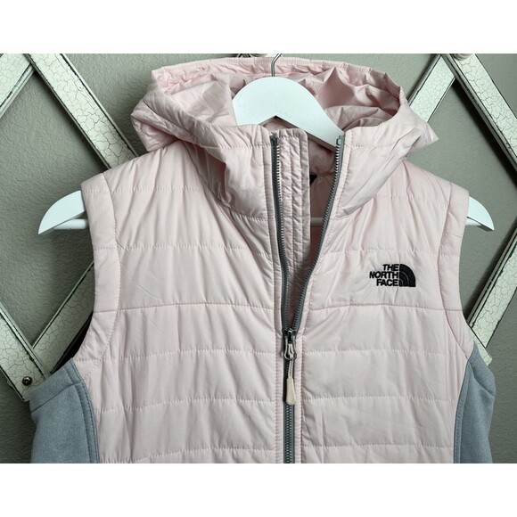 The North Face Women's S Mashup Breast Cancer Hooded Polyester-Fill Vest - Pink - Picture 2 of 9